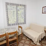 With Parking Space - 7024 شقة *