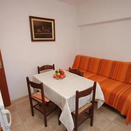 With Parking Space - 7024 דירה