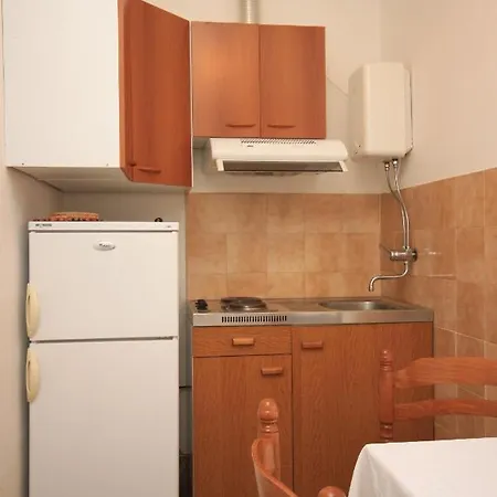 Lejlighed Apartments With Parking Space Porec - 7024 *