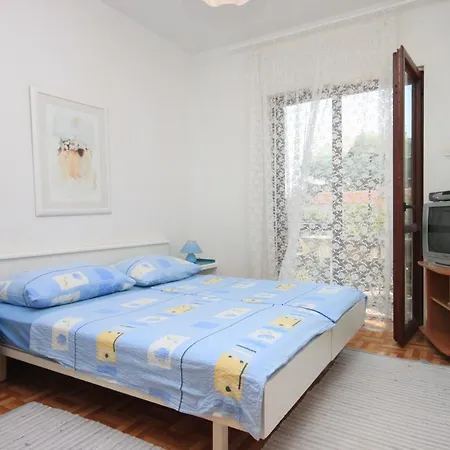 דירה With Parking Space - 7024