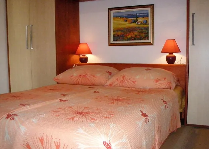 Apartments With Parking Space Porec - 7024 Lejlighed