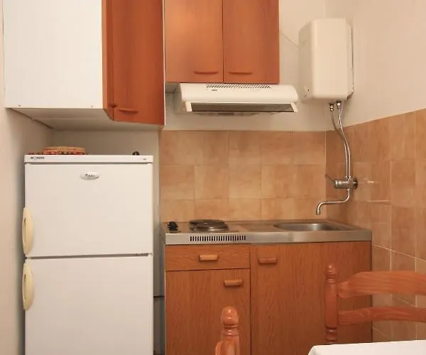 Lejlighed Apartments With Parking Space Porec - 7024 *