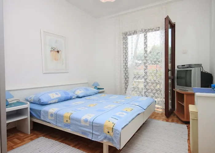 Апартаменты With Parking Space - 7024