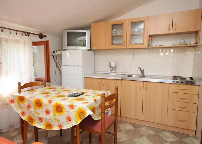Apartman With Parking Space - 7024